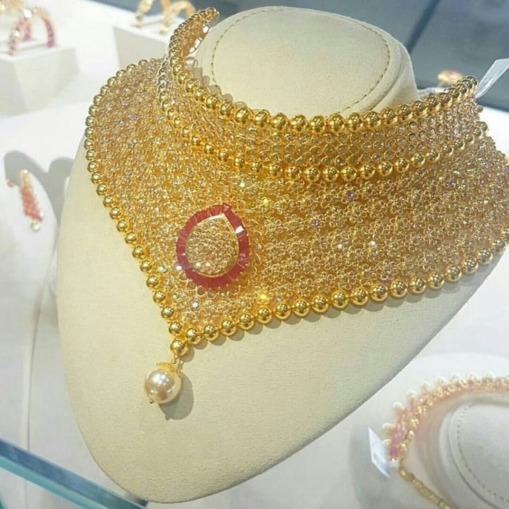 Party wear